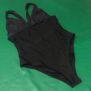 XL Cupshe nwt black one piece swim